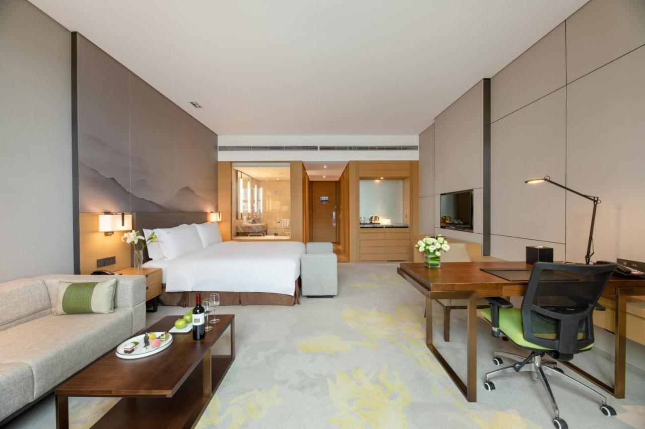 Holiday Inn Baoji Central By Ihg Екстер'єр фото